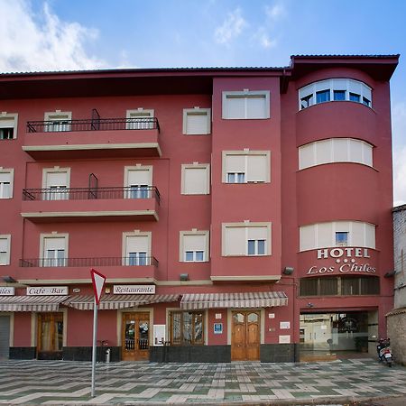 Hotel Los Chiles Villanueva Del Arzobispo Exterior photo
