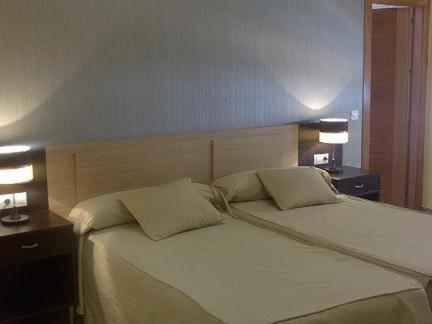 Hotel Los Chiles Villanueva Del Arzobispo Room photo