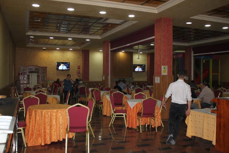 Hotel Los Chiles Villanueva Del Arzobispo Exterior photo